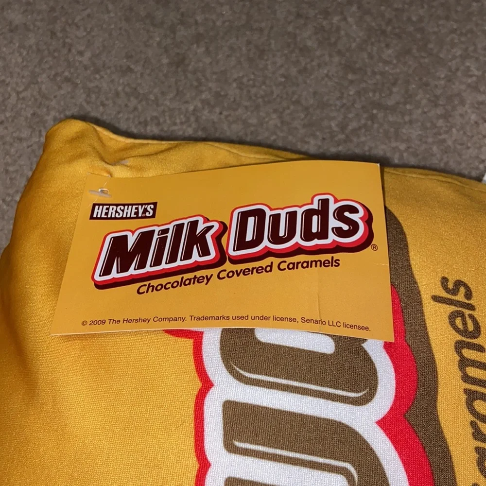 BNWT Milk Duds Bean Pillow - throw pillow - Picture 4 of 10
